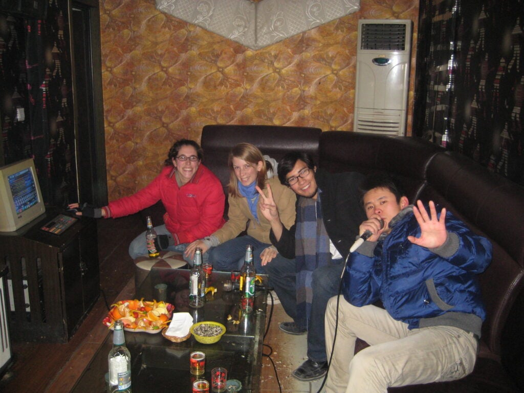 An ordinary night at a KTV place in Jincheng, Sichuan An ordinary night at a KTV place in Jincheng, Sichuan