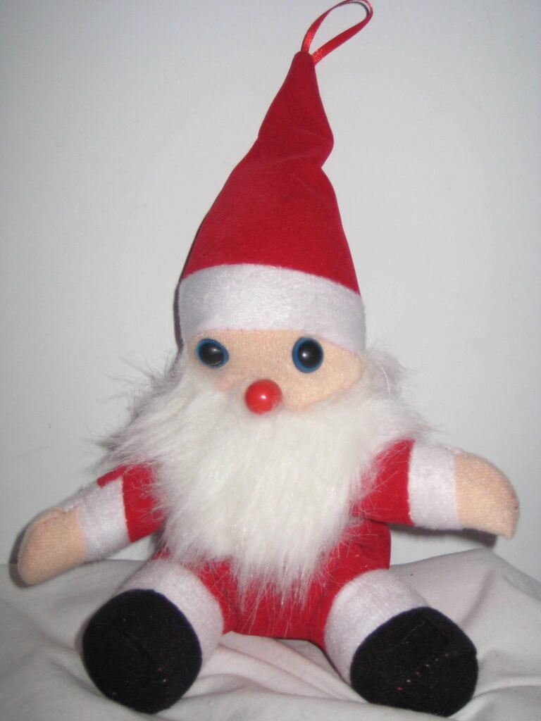 The Santa stuffed animal given to me by a friendly high school student who didn't quite understand why Santa doesn't visit the Jews... The Santa stuffed animal given to me by a friendly high school student who didn't quite understand why Santa doesn't visit the Jews...