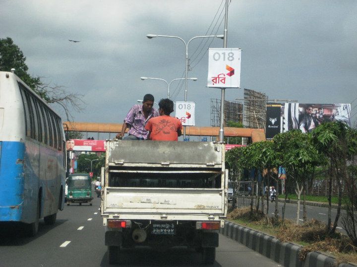 Highway Driving in Dhaka