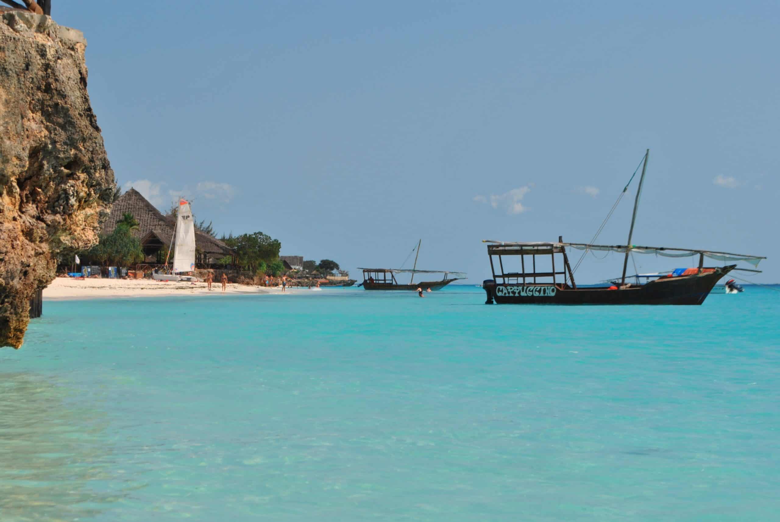 Zanzibar beach (photo: Nici Keil from Pixabay)