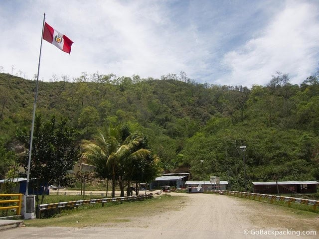 ecuador peru border crossing