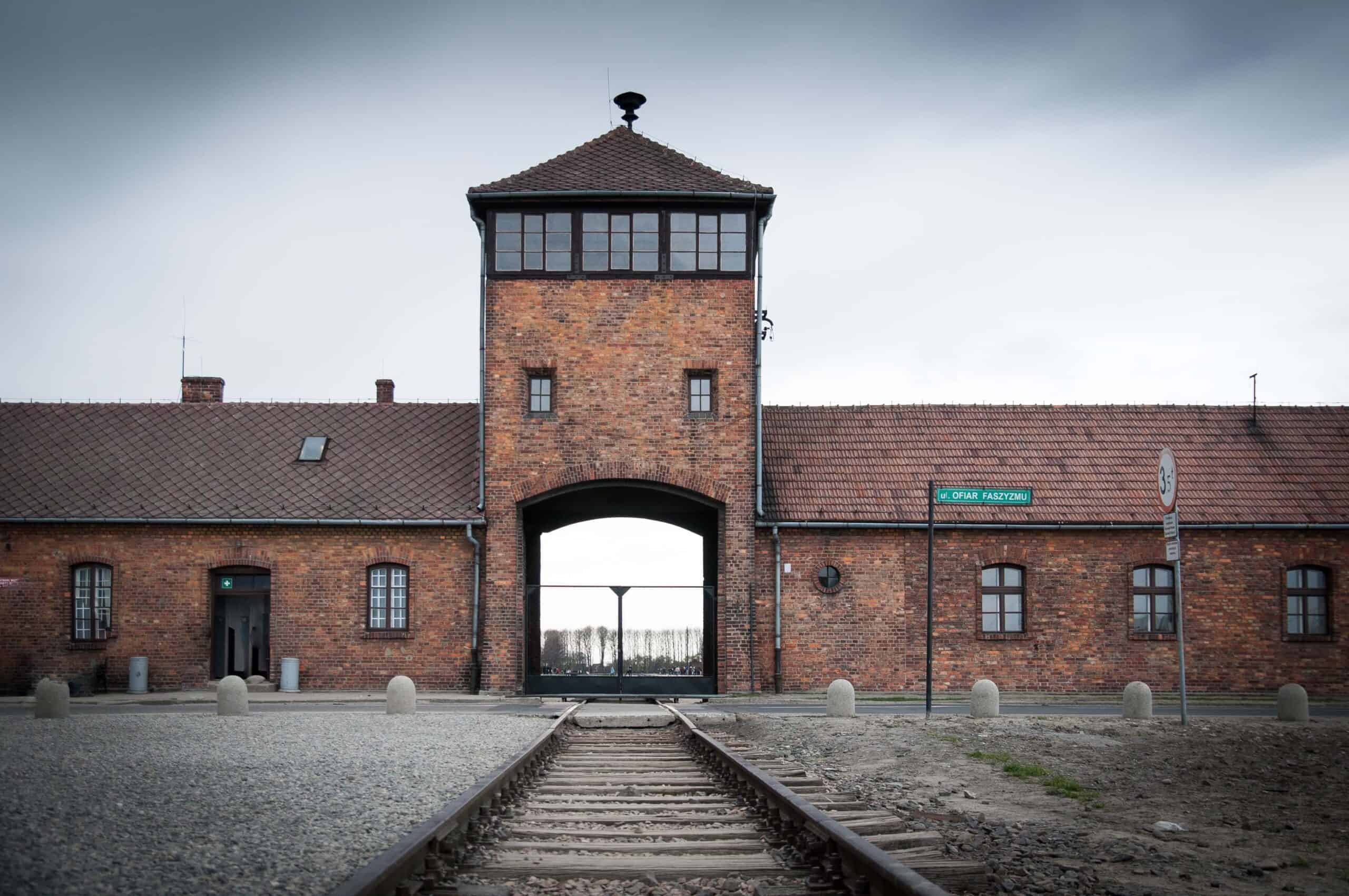 Auschwitz (photo: Carl S, Pixabay)