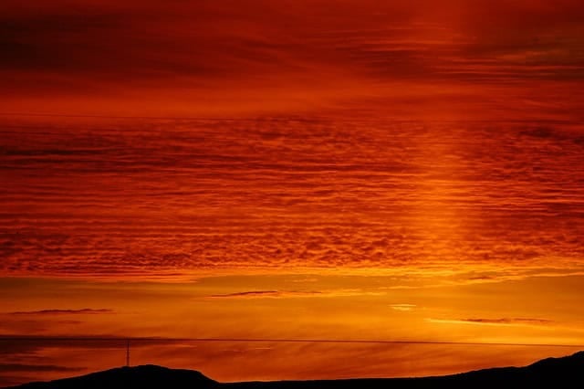 Sunrise in Kingman, Arizona (photo: Candie_N (Welcome Spring))