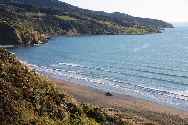 Raglan is a New Zealand beach popular with surfers (photo: Natalia V)