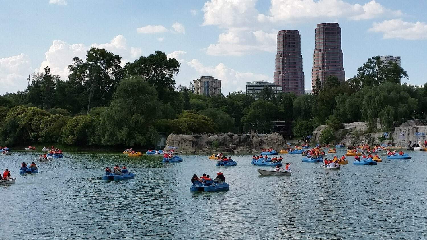 Chapultepec Park (photo: Ralf Peter Reimann).