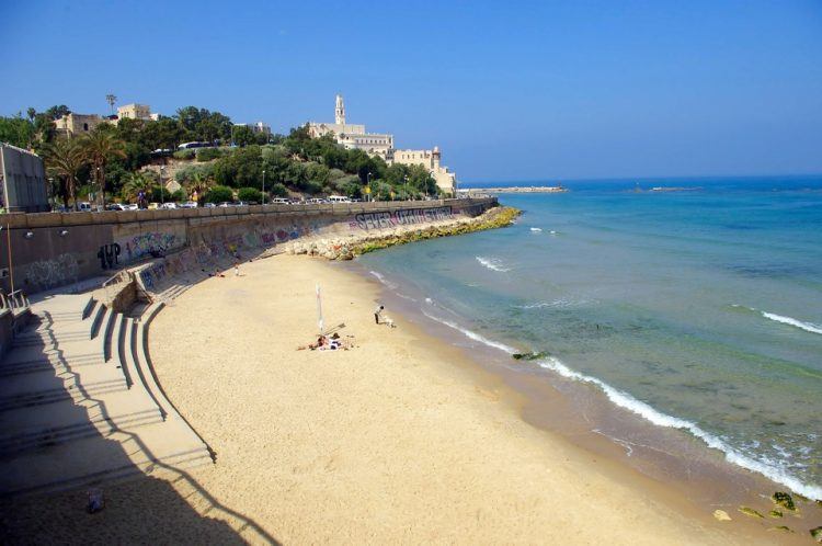 backpacking Tel Aviv, beach