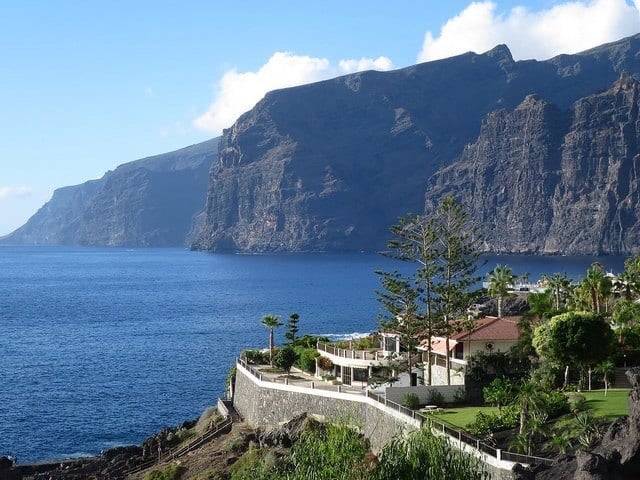 Los Gigantes