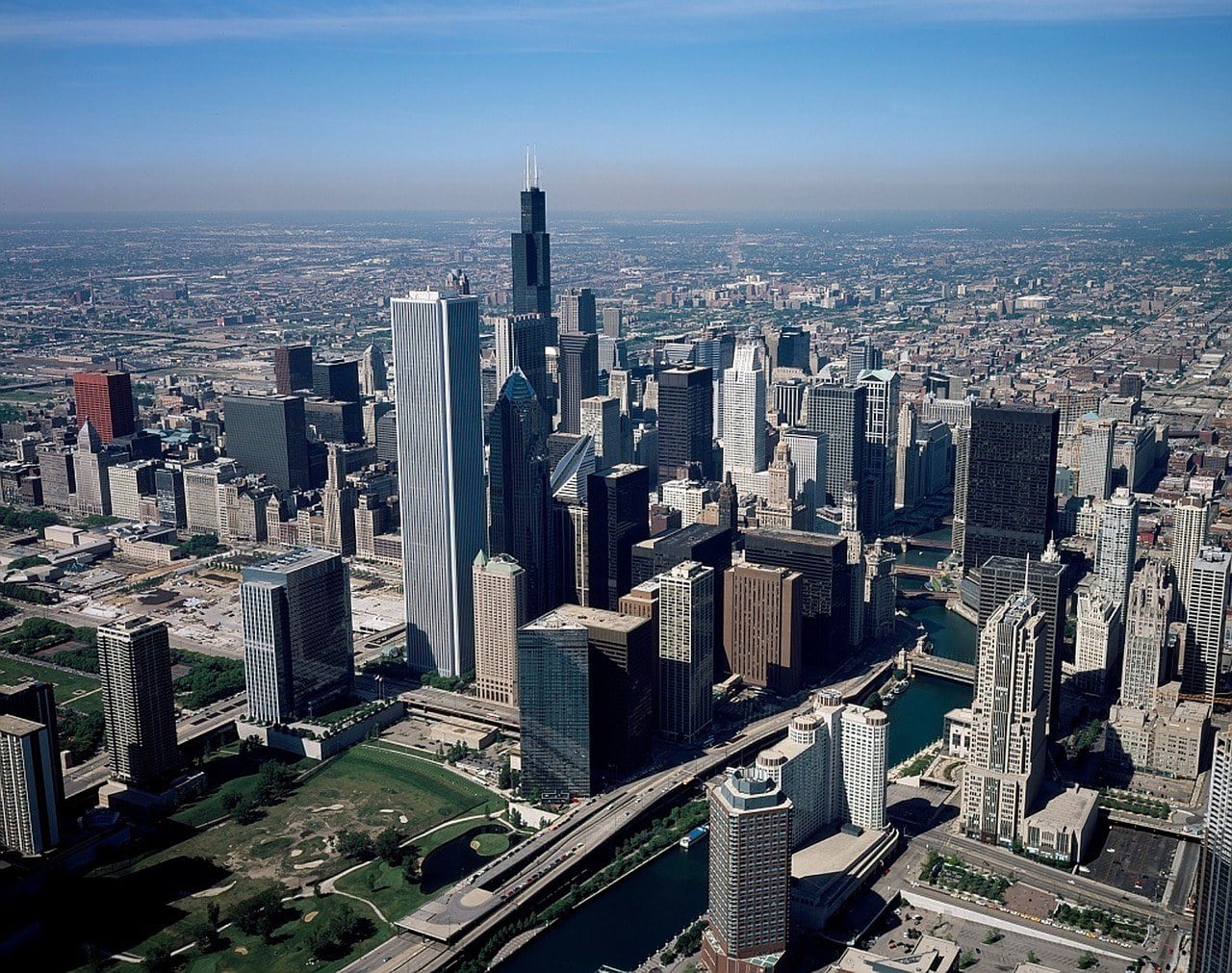 Chicago from above (Credit: tpsdave, Pixabay)