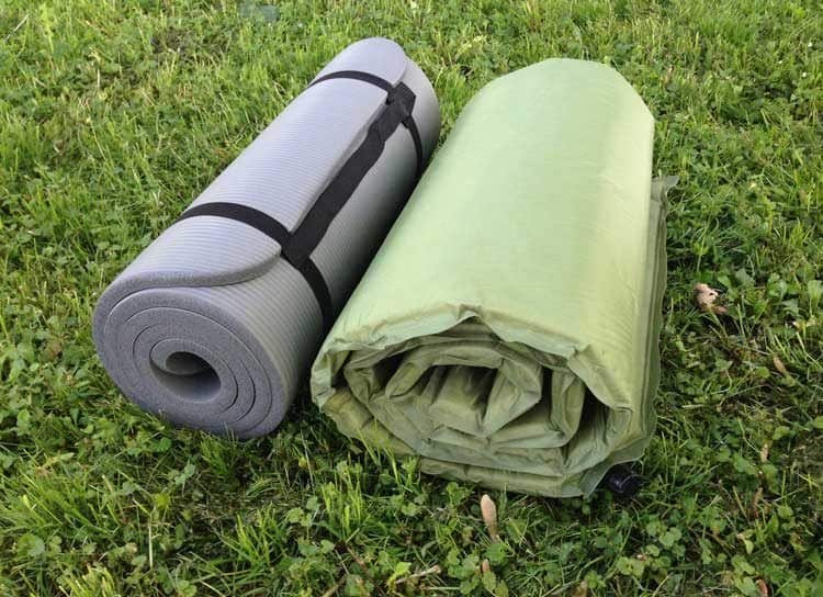 Self-inflatable pad and foam mat