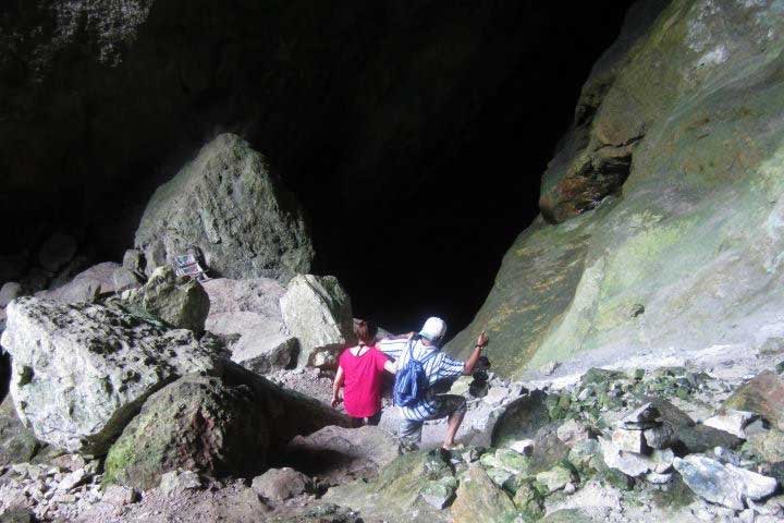 Heading into Sagada cave