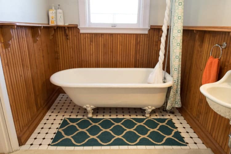 Antique bathtub at Fernweh Inn & Hostel