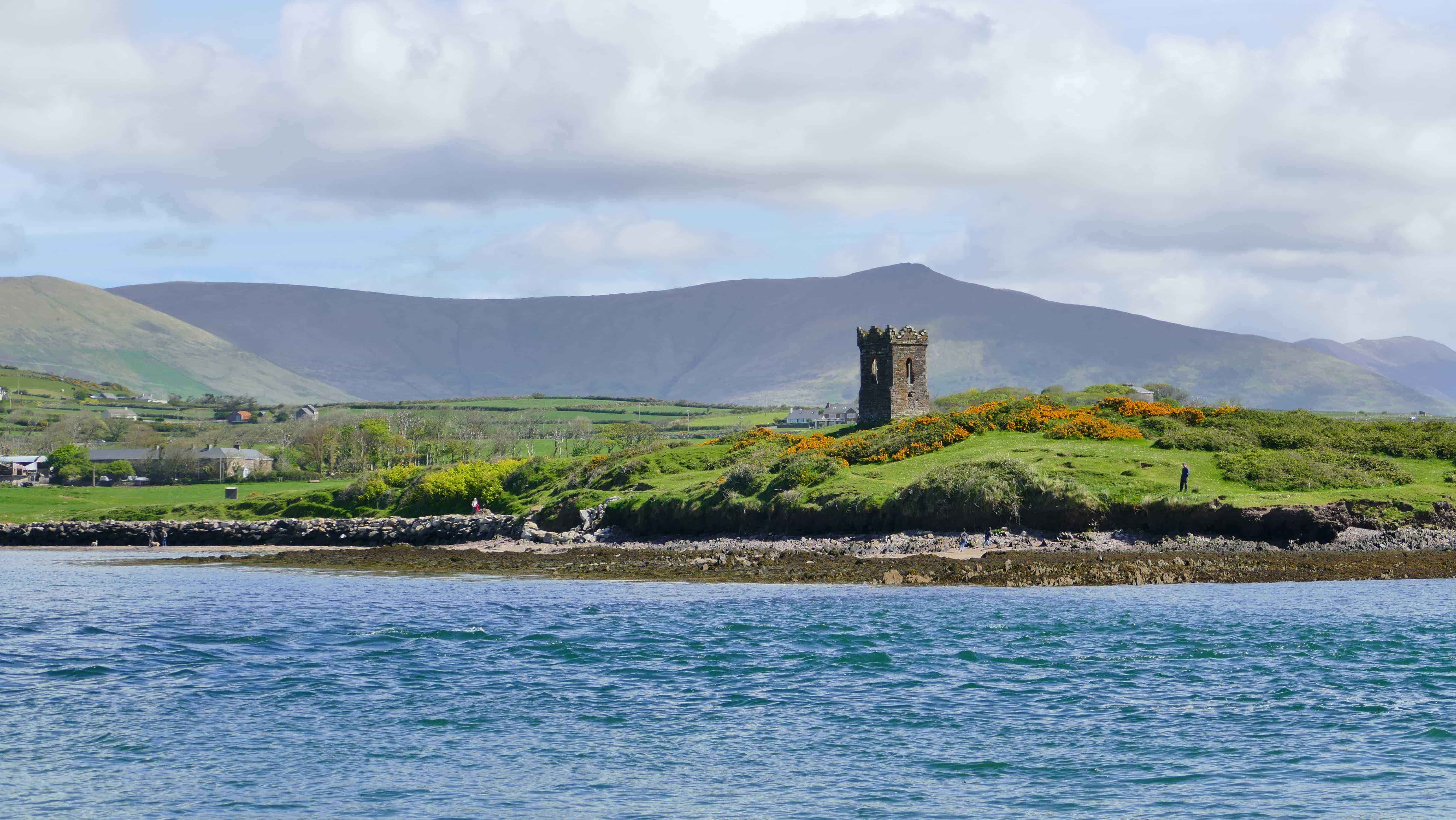 Dingle Bay (photo: EMersinger, Pixabay)
