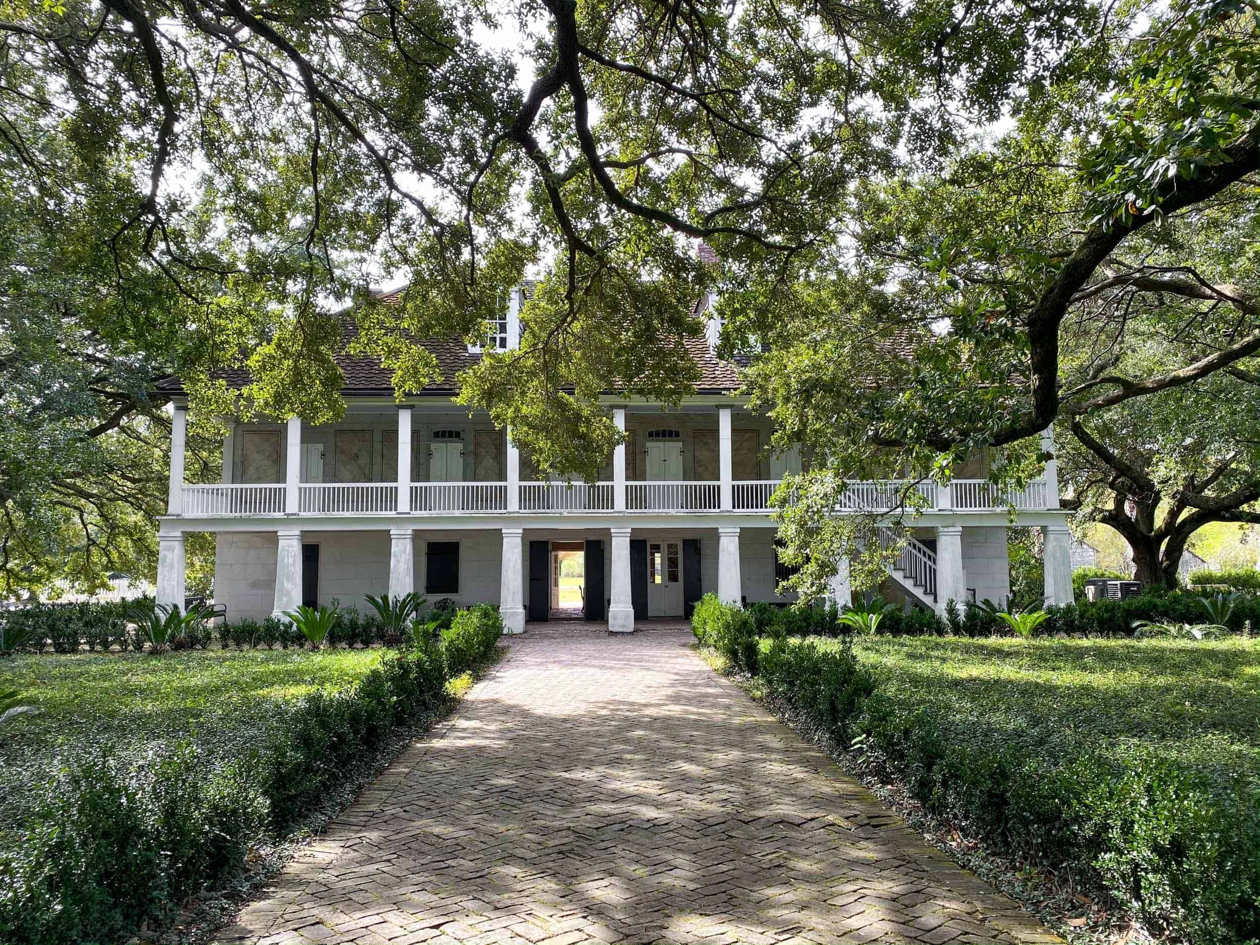 Front view of The Big House, which is the last stop on the Whitney Plantation tour