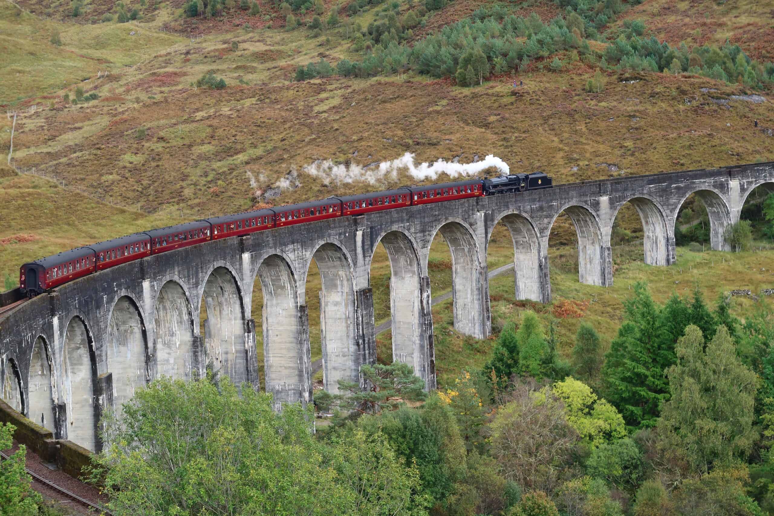 Glenfinnan Viaduct (photo: Andreas Senftleben, Pixabay)
