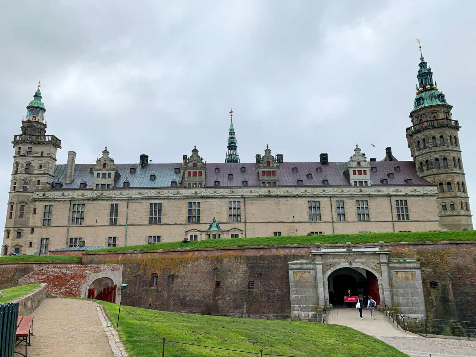 Kronborg's exterior fortifications