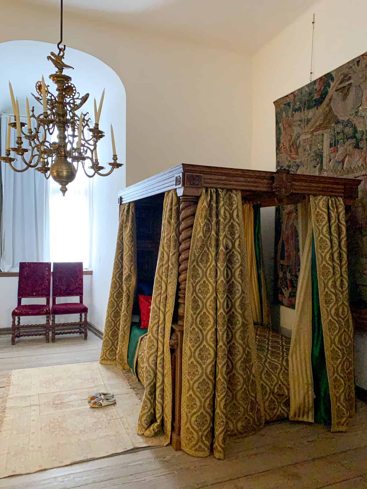 Queen's bedroom