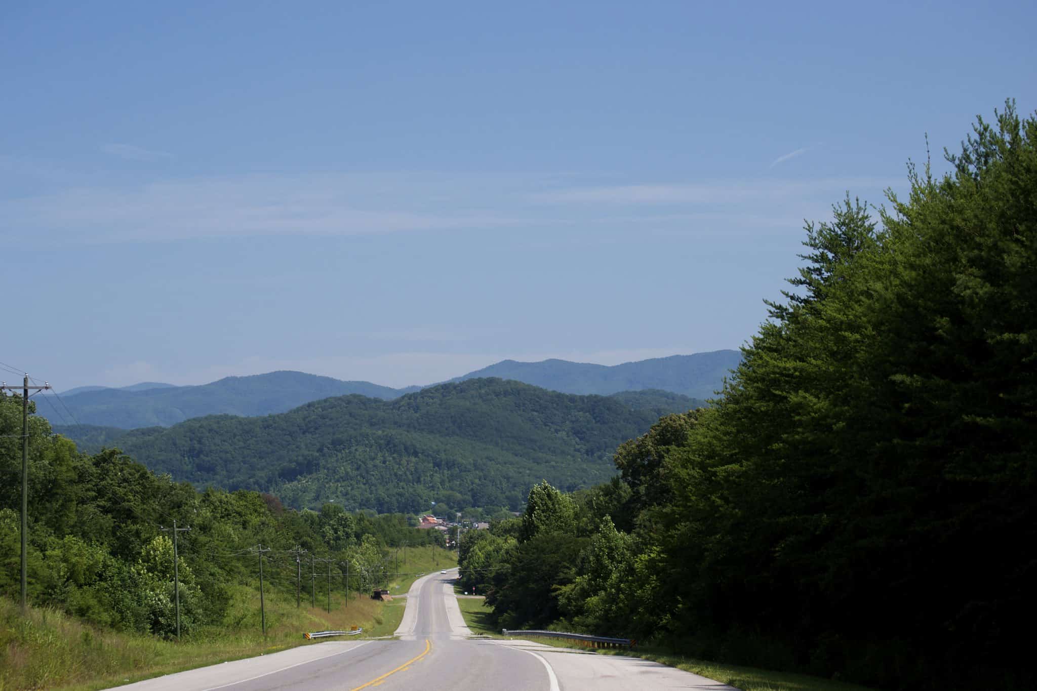Sweetwater, TN (photo: Susans_view)