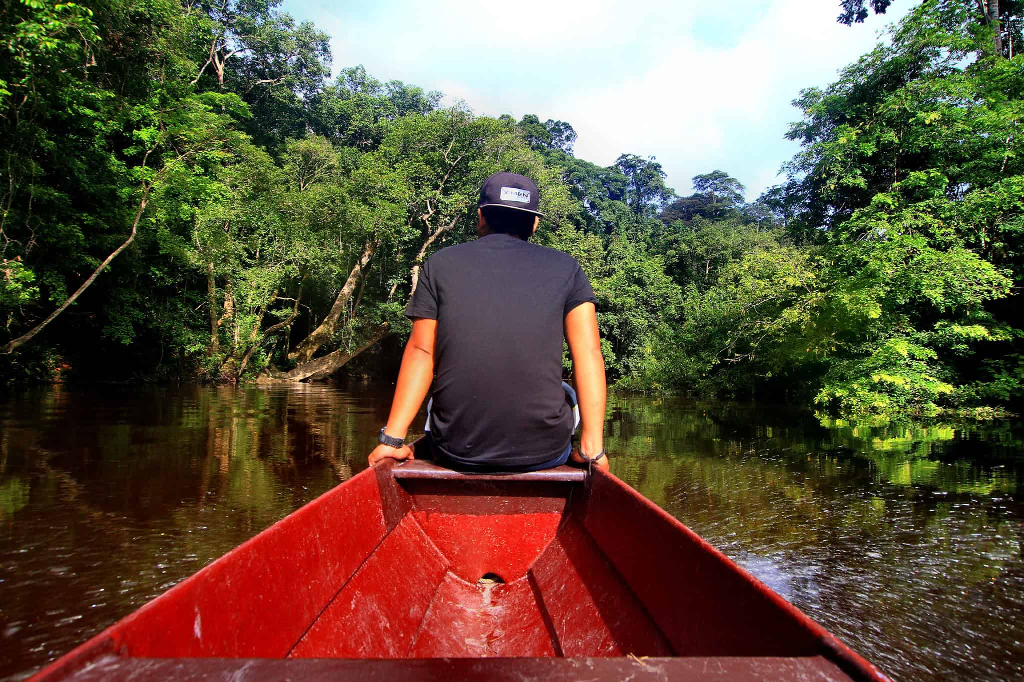 Boat ride in Taman Negara National Park, Malaysia (photo: Mohd Fazlin)
