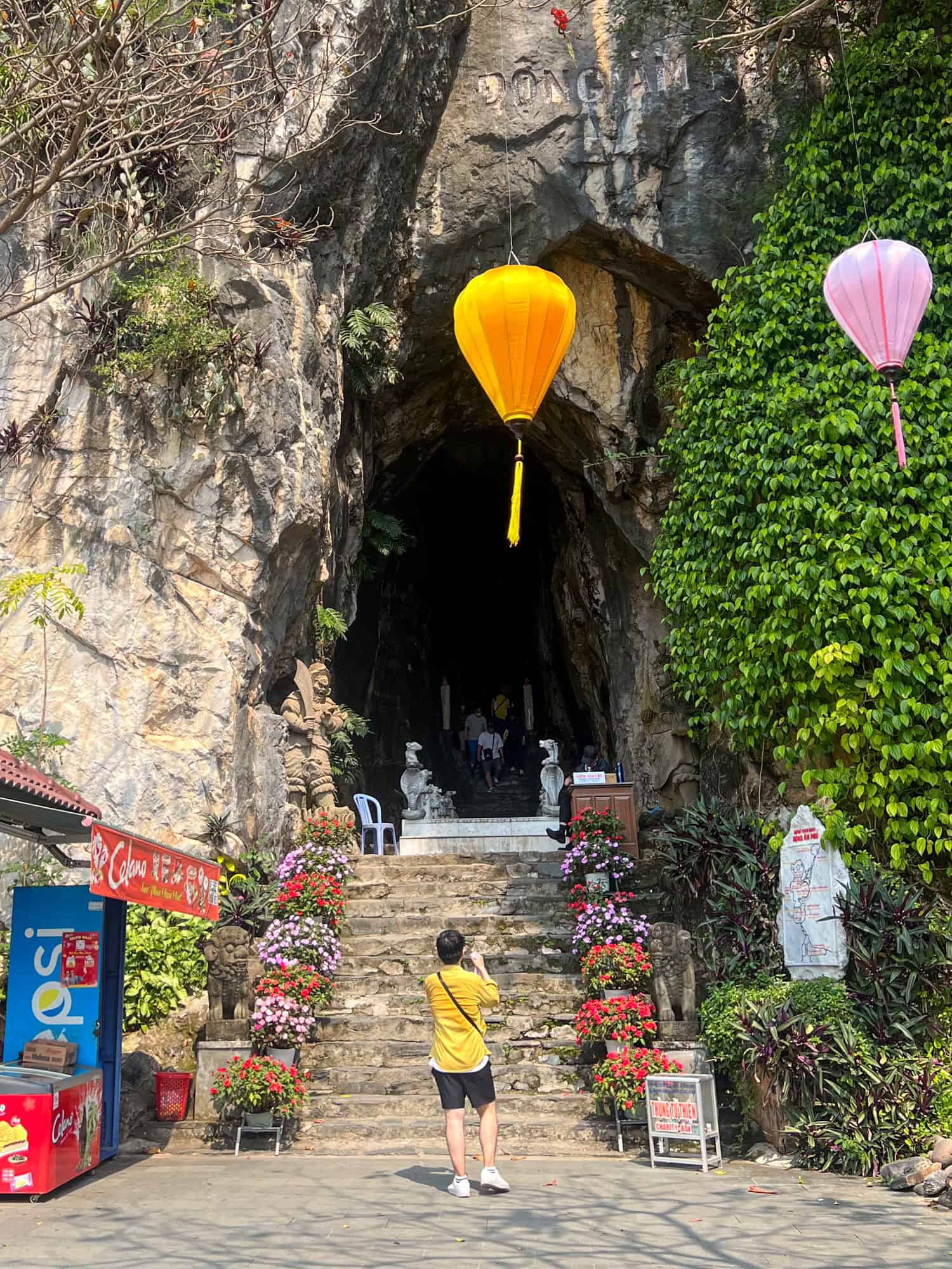 Am Ph Cave (photo by Dave Lee)