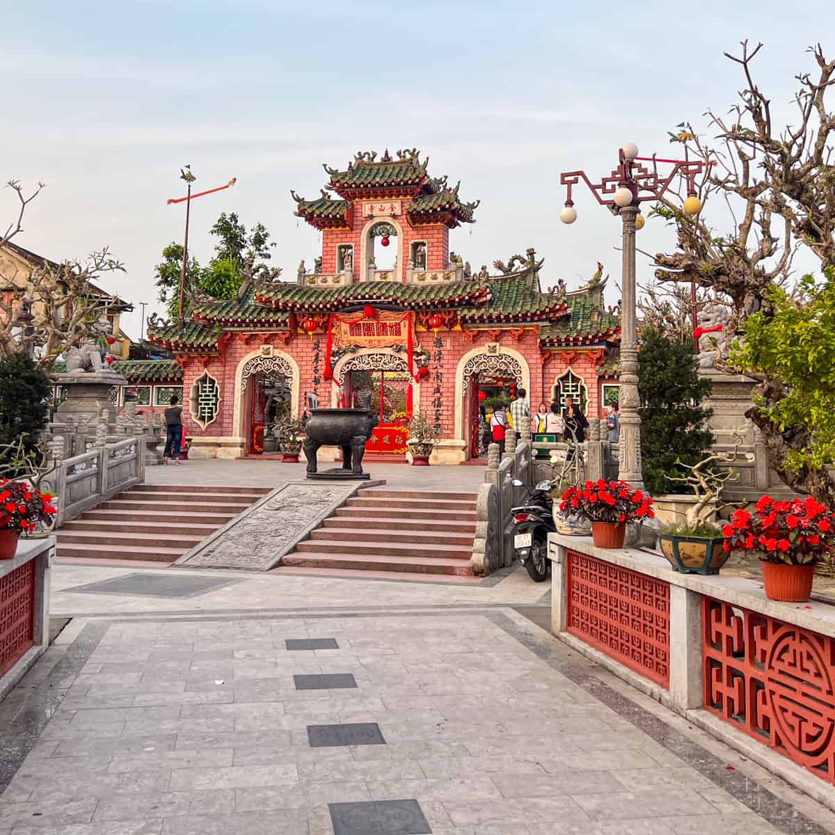 Fujian Assembly Hall (photo by Dave Lee)