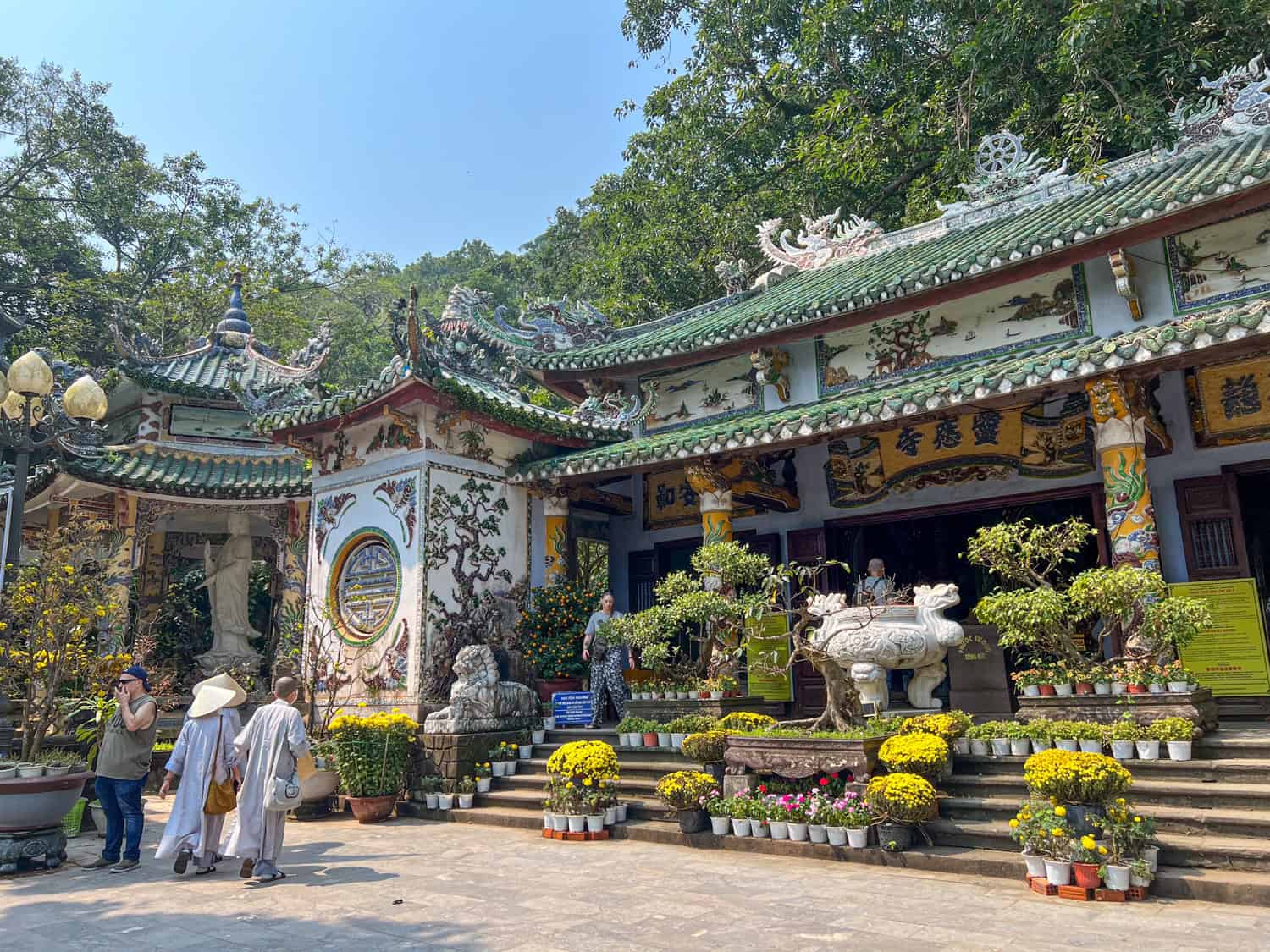 Linh Ung Pagoda (photo by Dave Lee)
