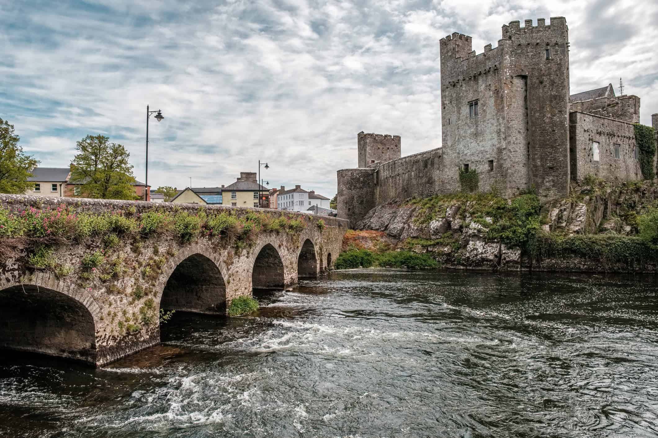 Cahir Castle is one of Ireland's largest castles (photo: joningall, iStockphoto license)