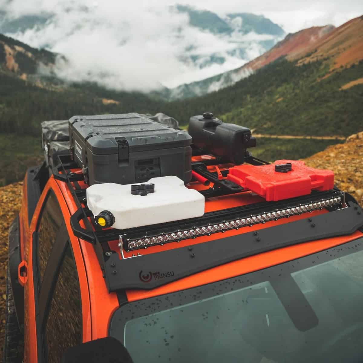 Prinsu roof rack with accessories