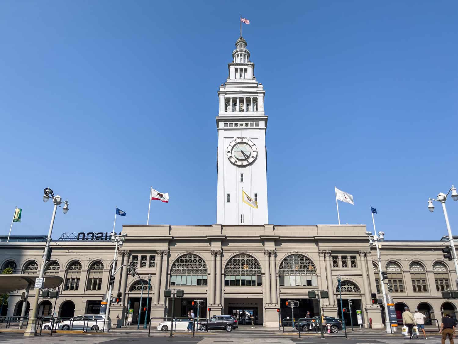 Ferry Building on the Embarcadero, one of the best places to walk in San Francisco, CA (photo: Dave Lee)