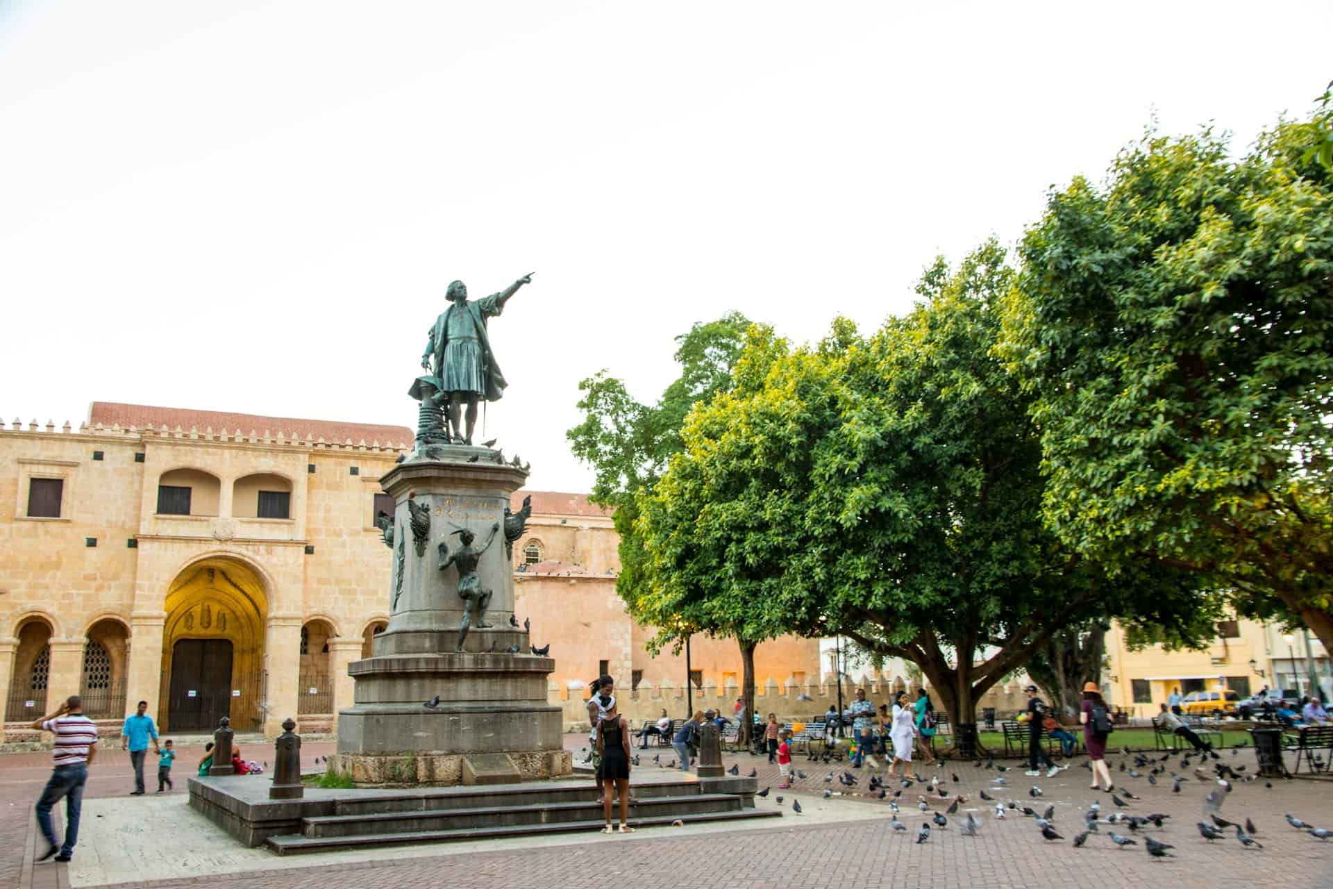 Christopher Columbus statue (photo: Robin Canfield)
