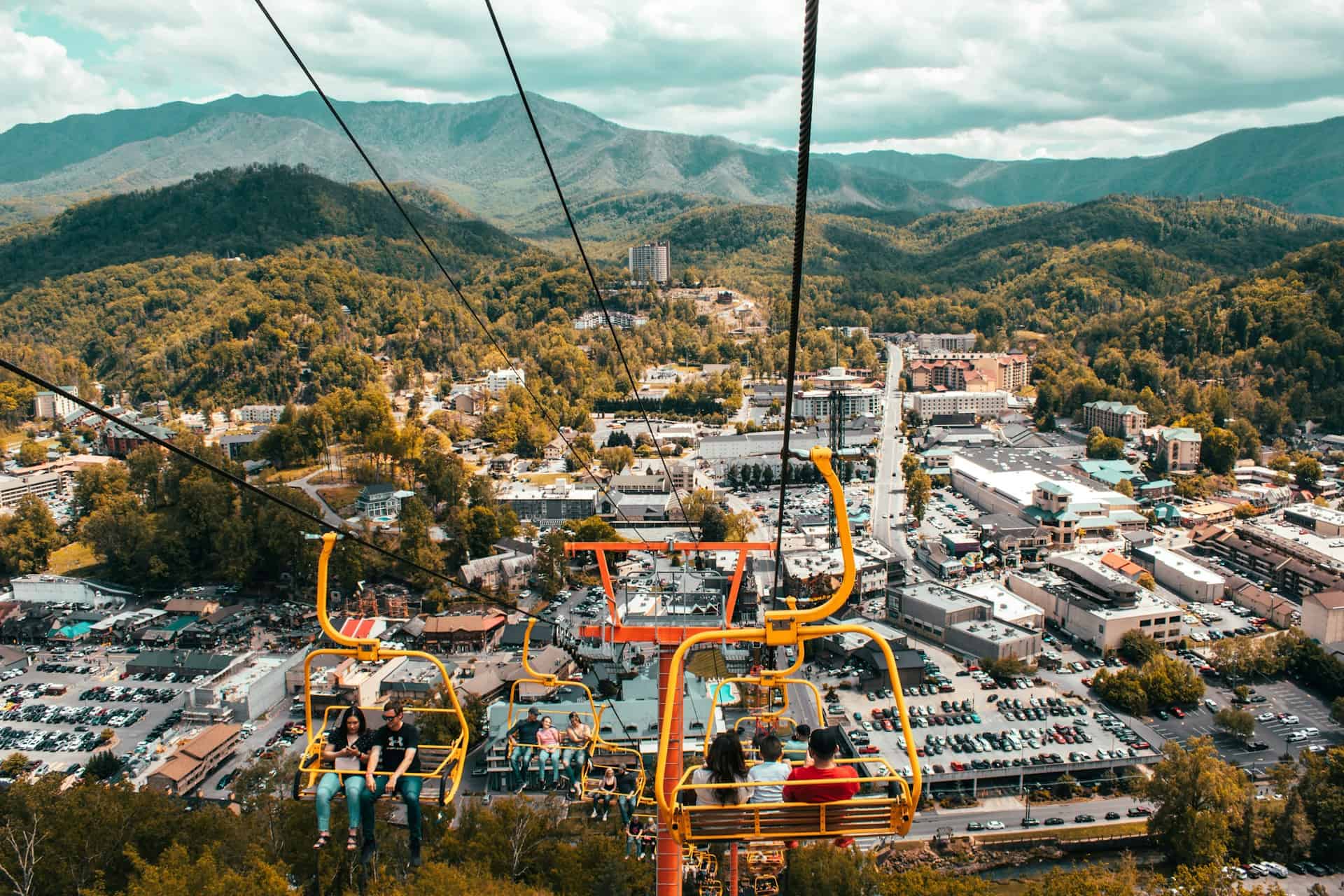 Chair lift in Pigeon Forge, TN (photo: Milly Montoya, Unsplash)