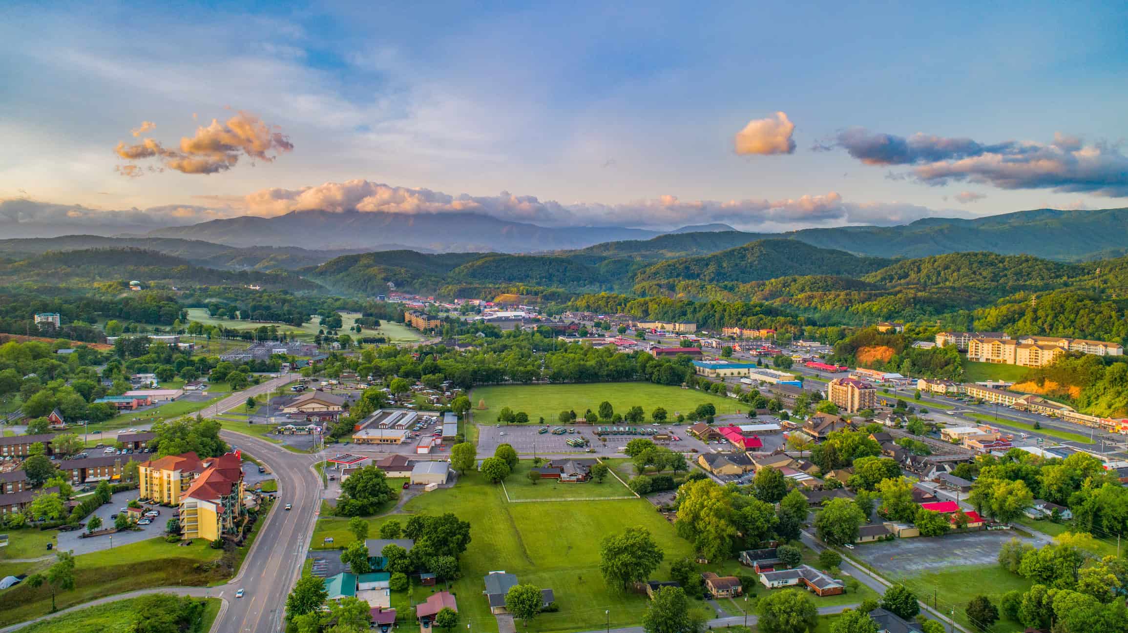 Pigeon Forge (photo: Kruck20, iStock license)