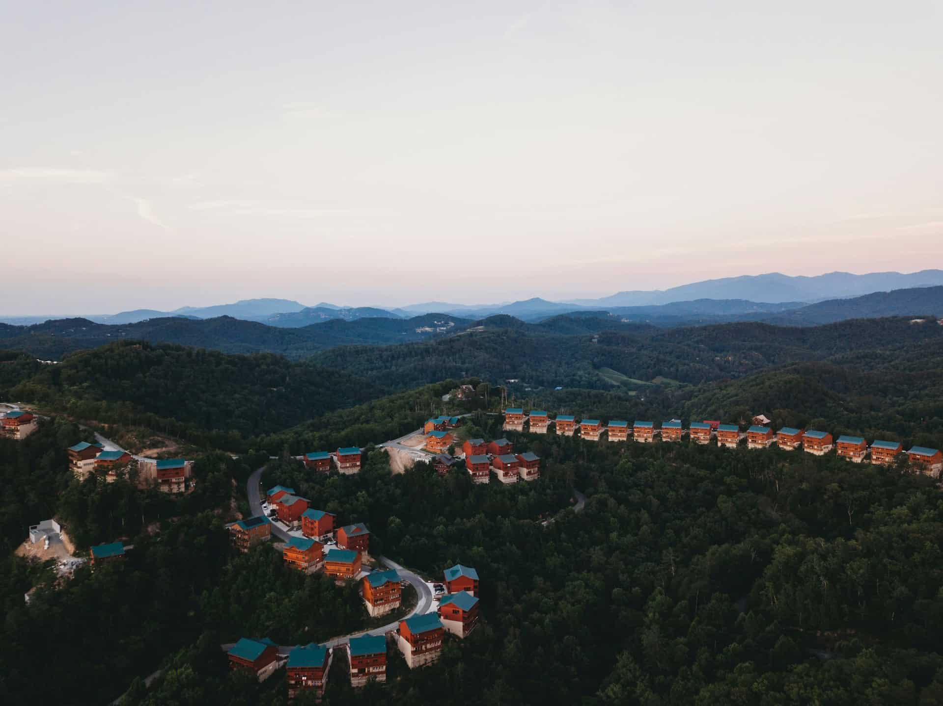 Mountain cabins in Pigeon Forge, TN (photo: Steven Van Elk).