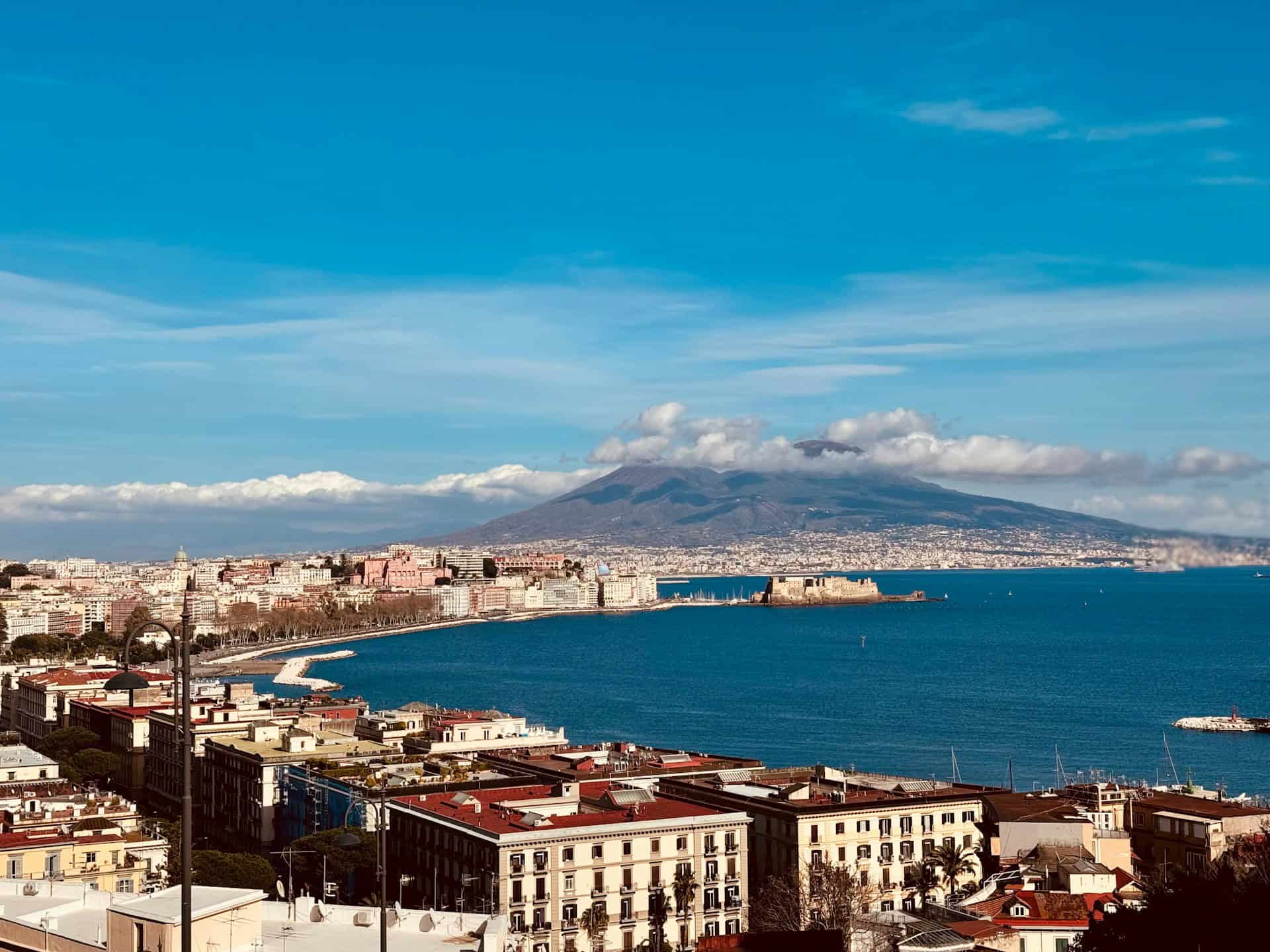 Naples and Mount Vesuvius (photo: Grafi Jeremiah)