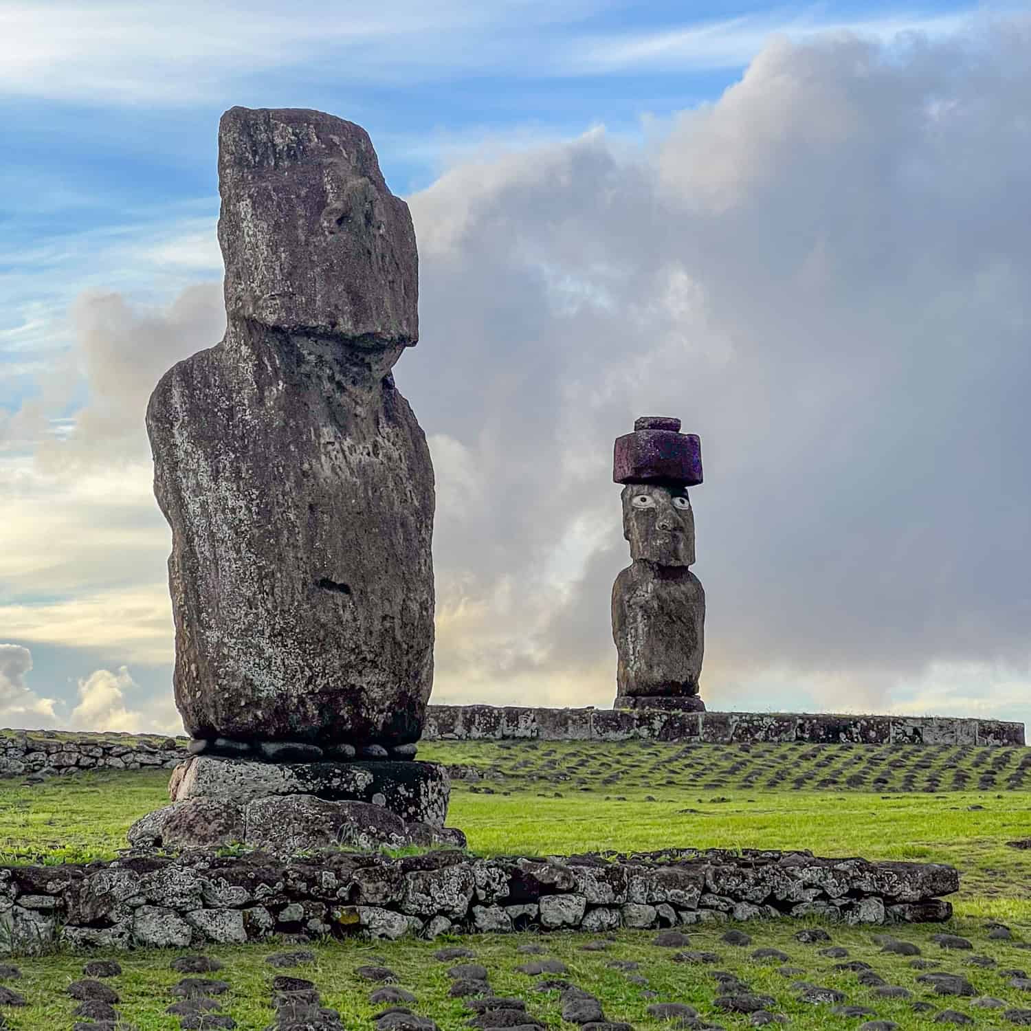 Ahu Tahai (left) and Ahu Ko Te Riku (right).