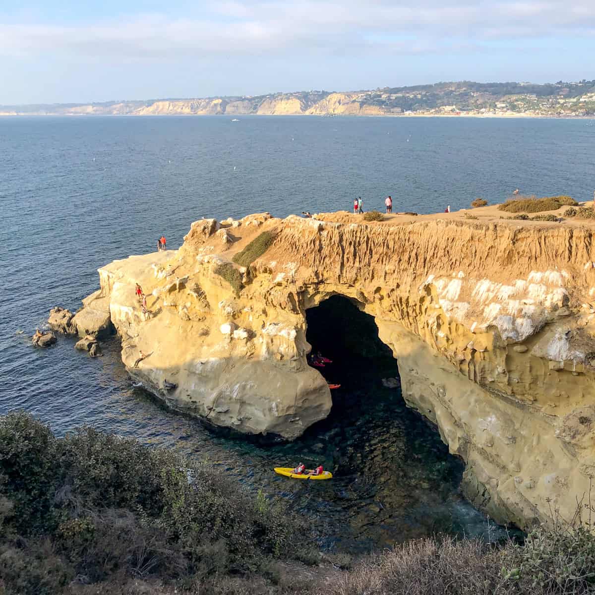 Kayaking La Jolla (photo: Dave Lee).