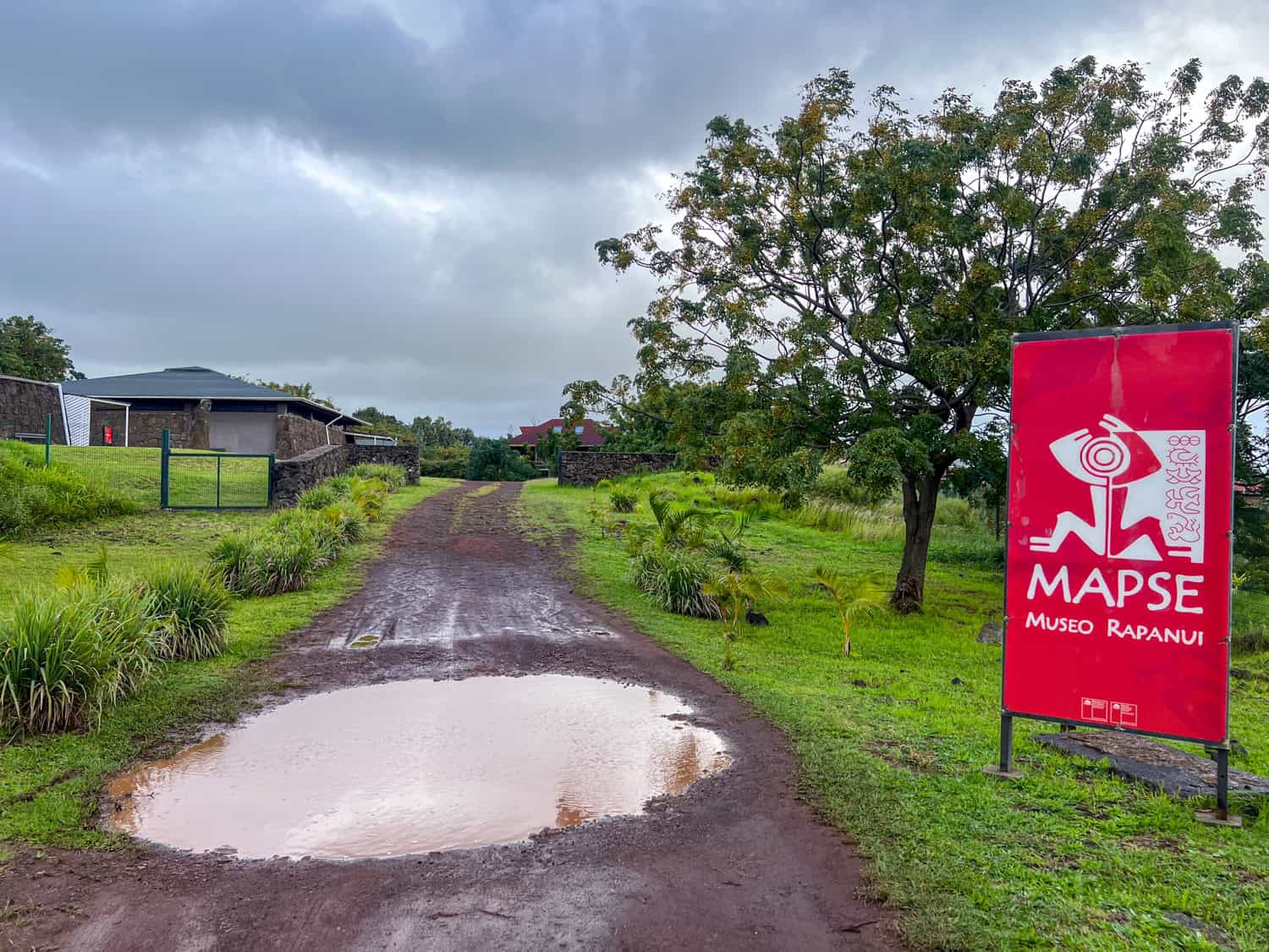 Driveway for Rapa Nui Museum.