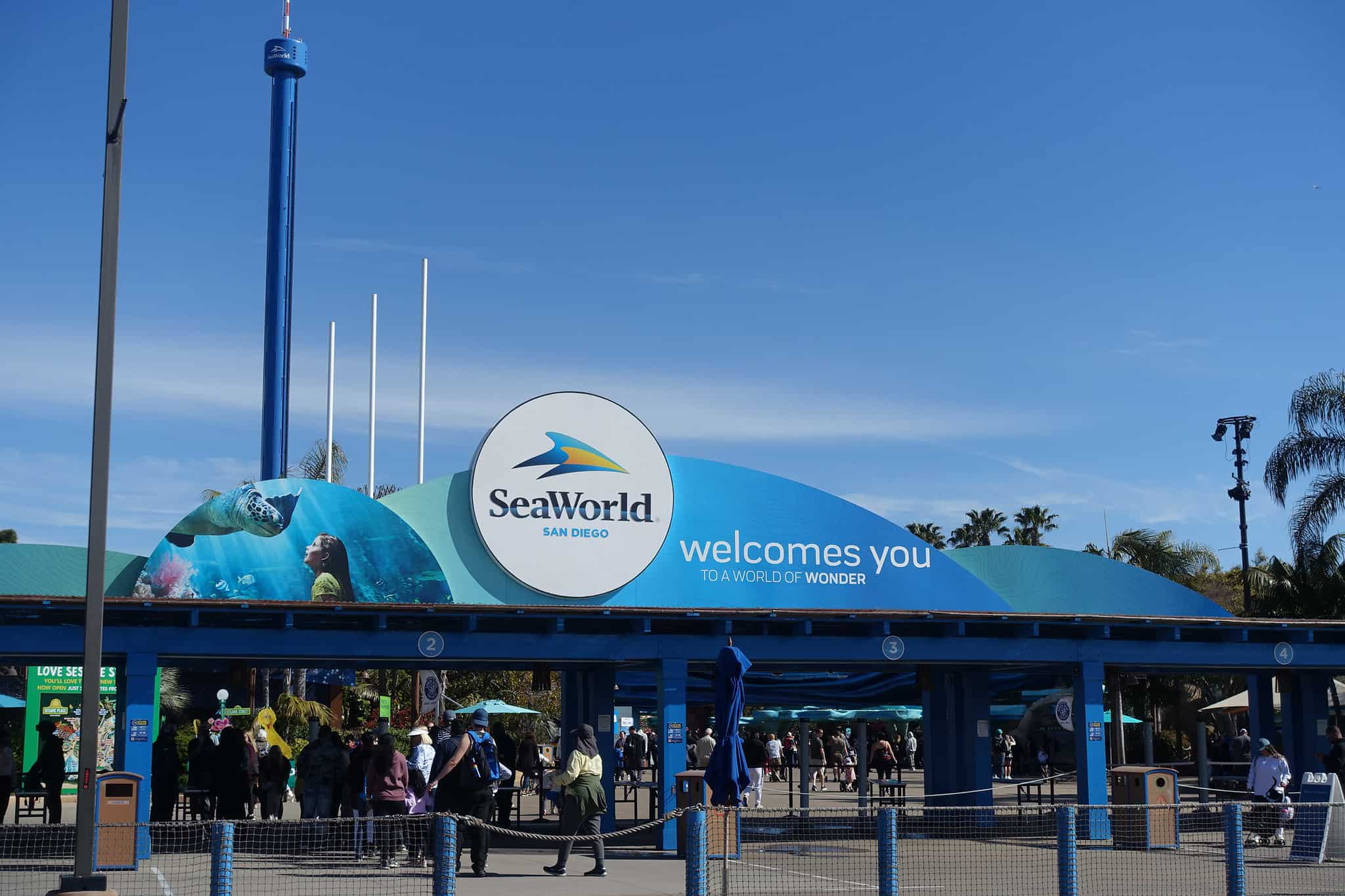 Entrance to SeaWorld San Diego (photo: Jeremy Thompson).