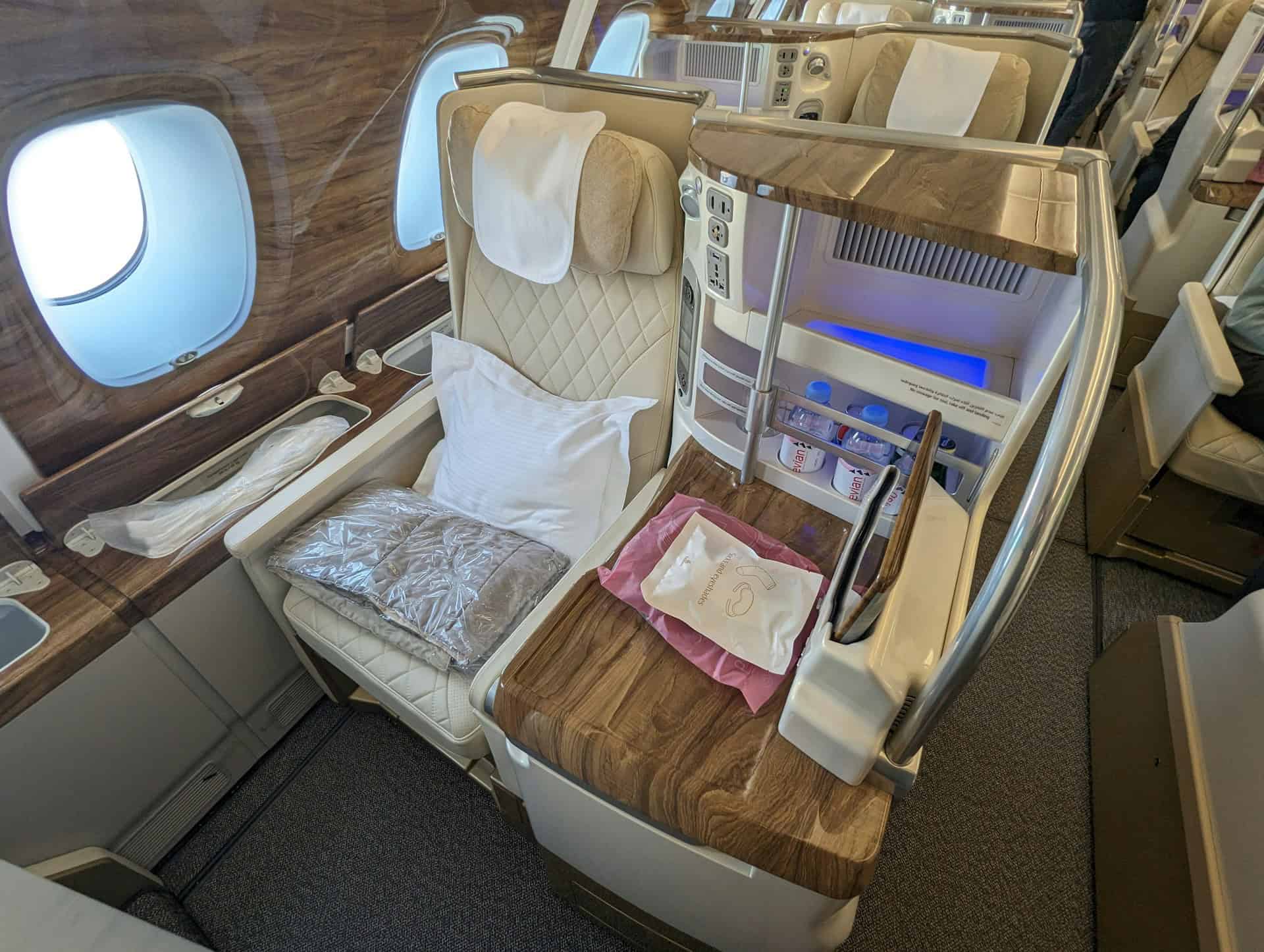Business class seat on Emirates (photo: Frugal Flyer).