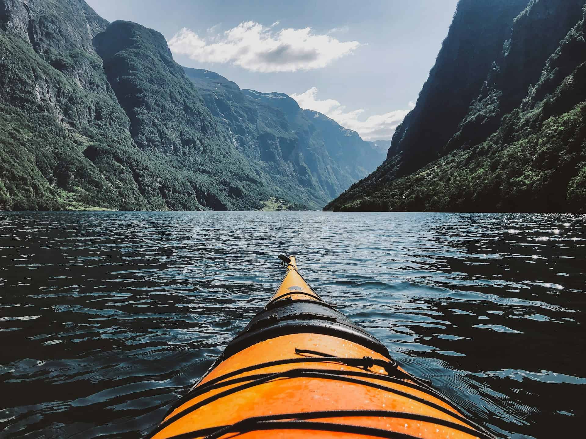 Kayaking Nærøyfjord (photo: Max van den Oetelaar).