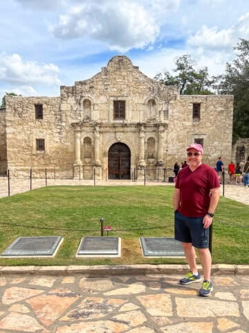 Dave in front of the Alamo (photo by Kelly Lemons).