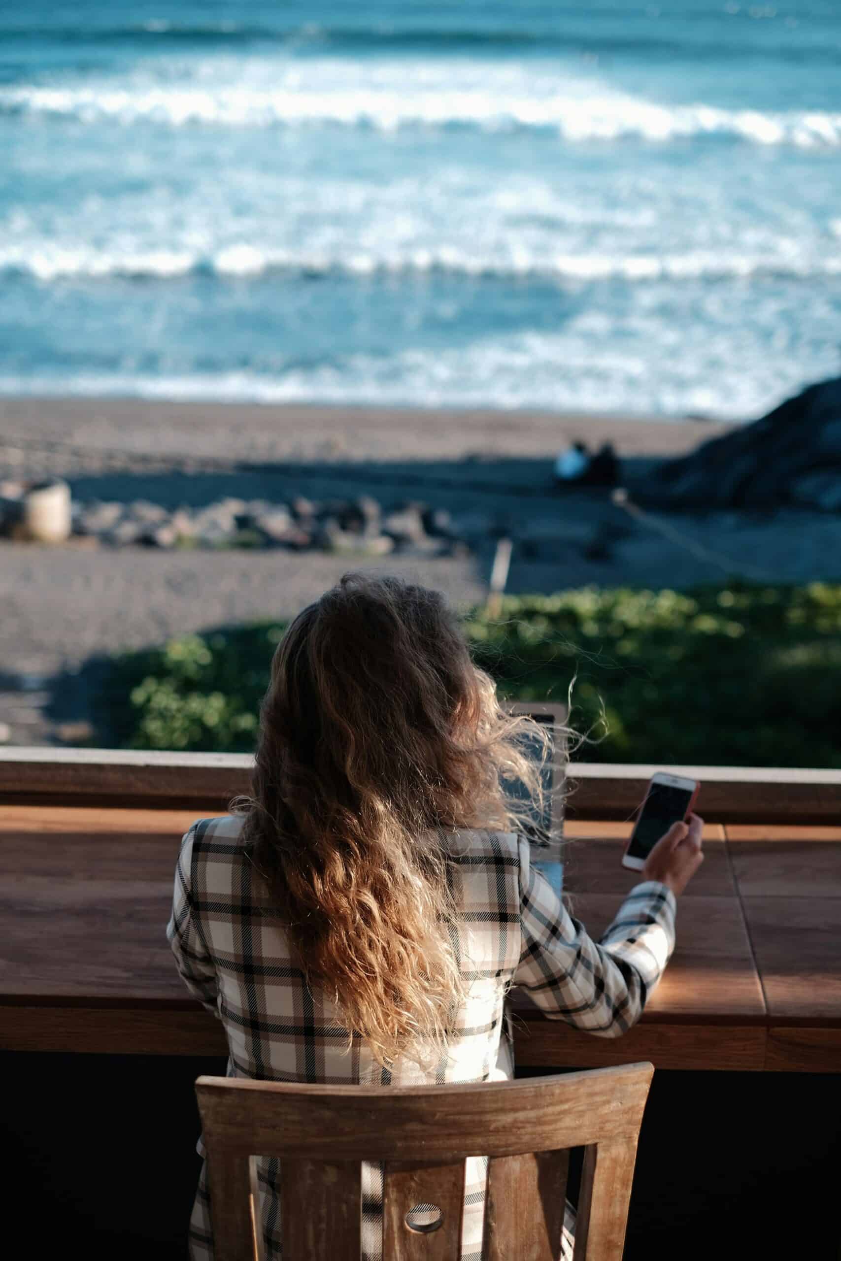 A digital nomad can stay connected, even in Bali, Indonesia, thanks to eSIM technology (photo: Daria Mamont).