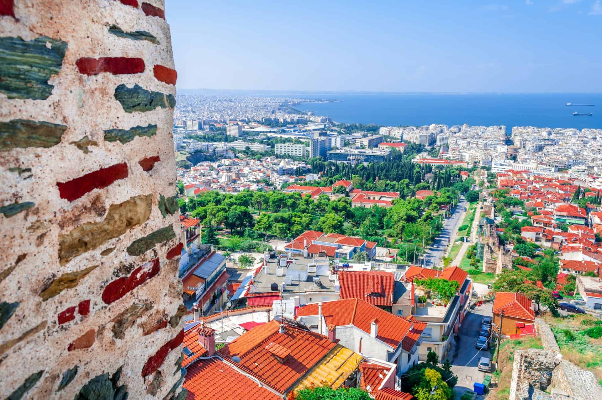 View of Thessaloniki from the old city (photo: Dragos Gontariu).