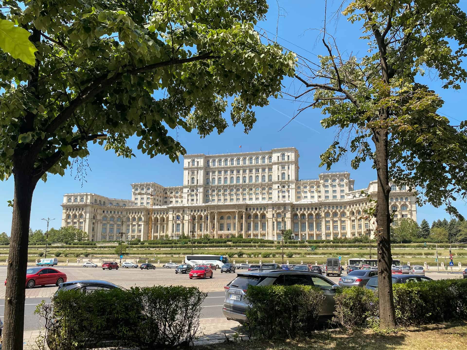 Palace of the Parliament (photo: Linda Gerbec).