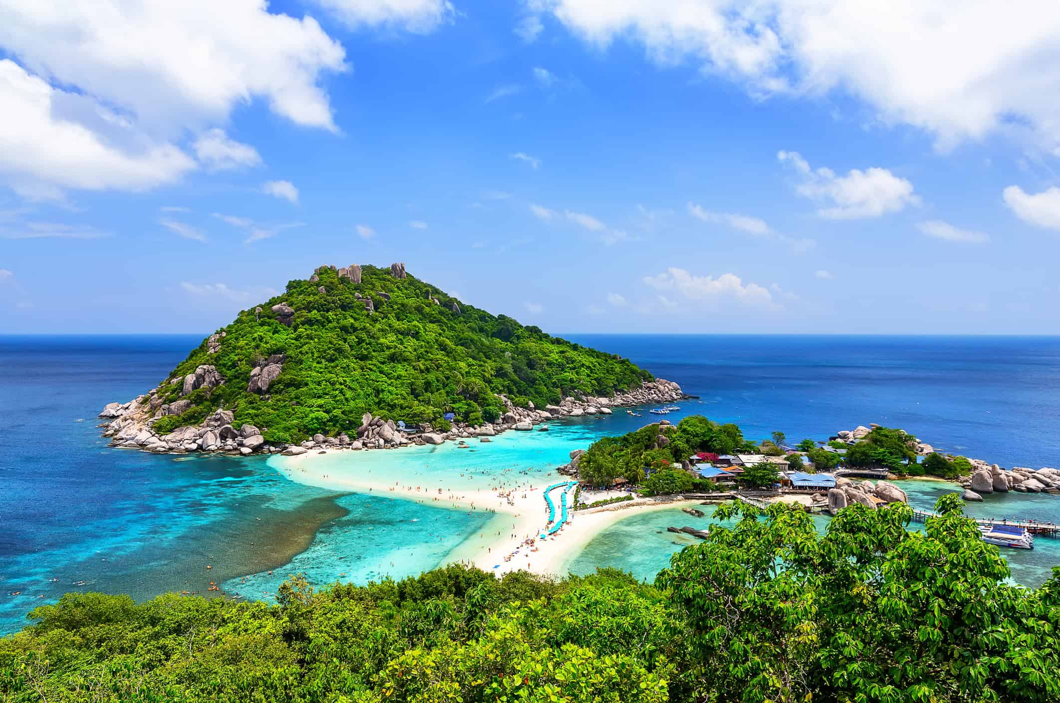 View of Nang Yuan Island from Koh Tao Thailand. Photo by Preto_perola