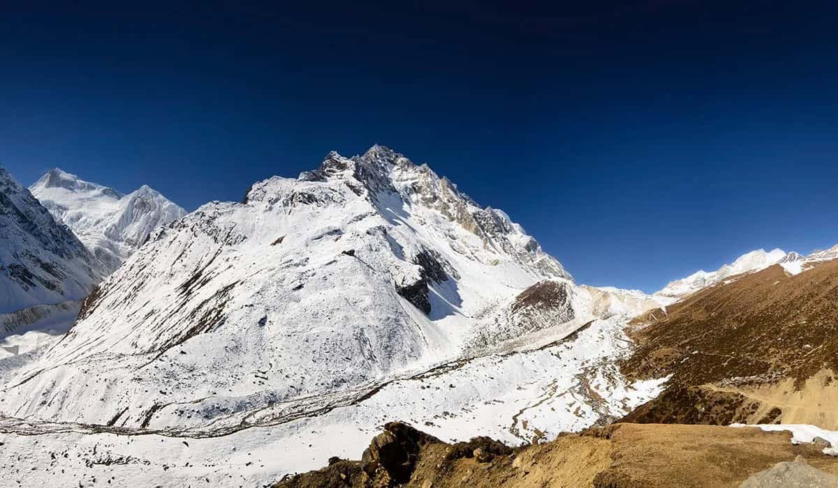 Snow-covered landscape near Larke Pass on the Manaslu Circuit Trek.